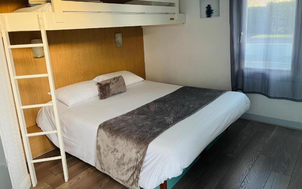 Brit Hotel Essentiel Pau Lescar Kültér fotó