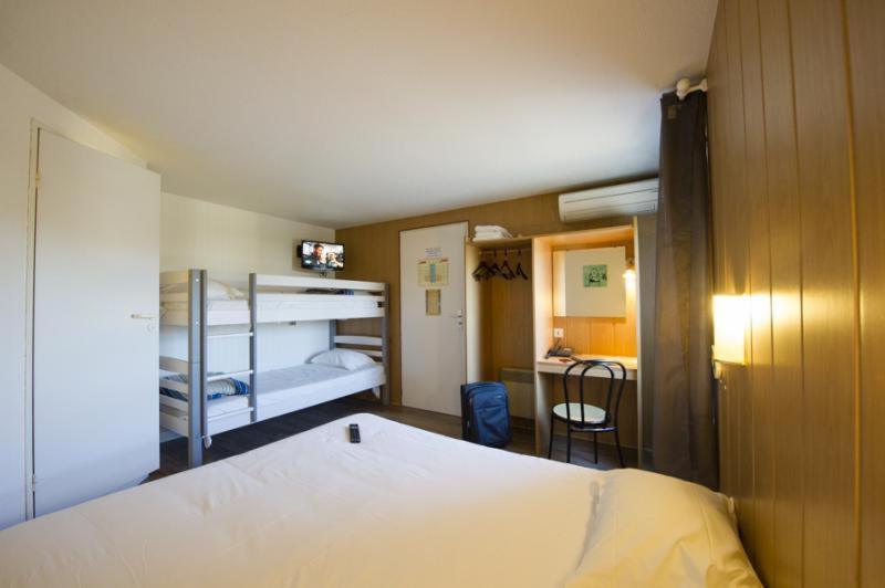 Brit Hotel Essentiel Pau Lescar Kültér fotó