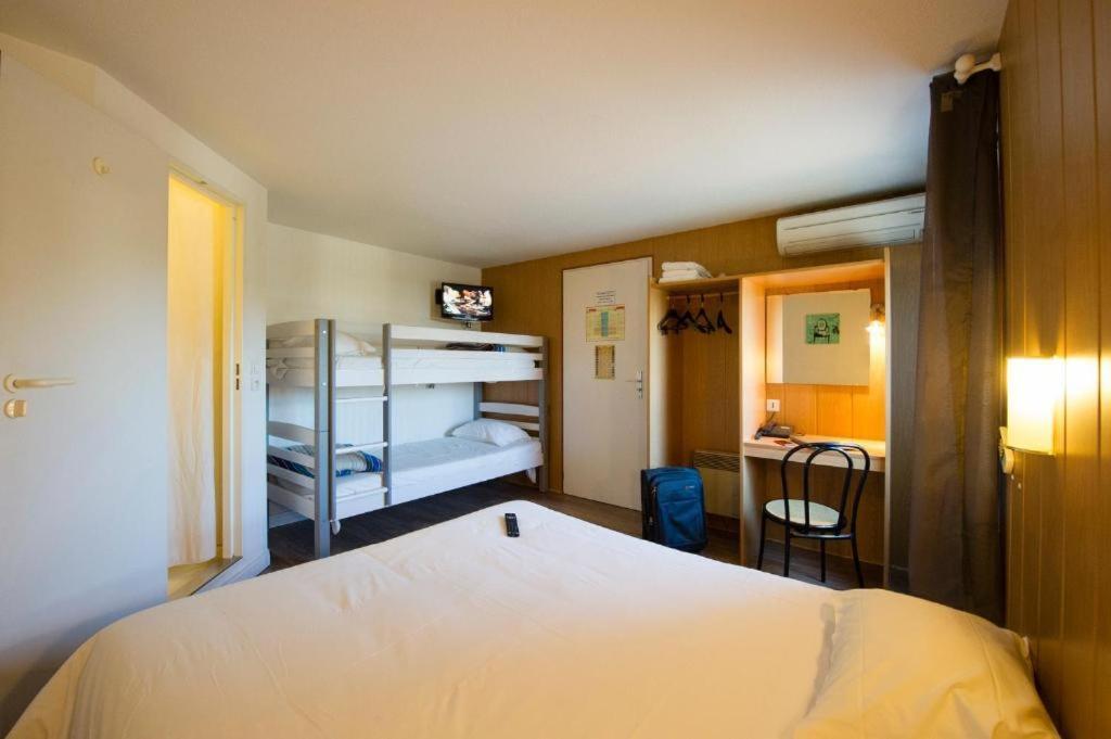 Brit Hotel Essentiel Pau Lescar Kültér fotó
