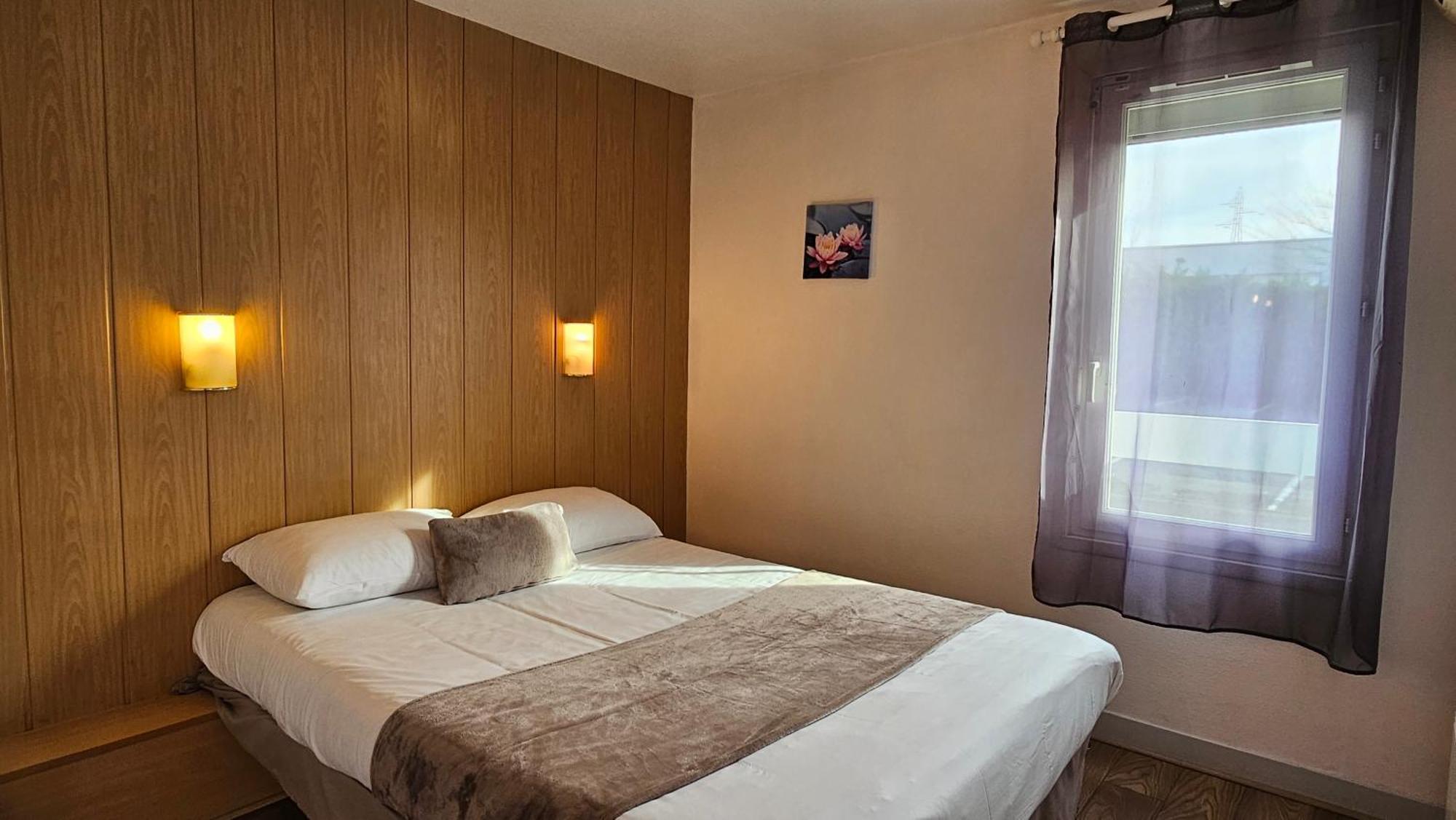 Brit Hotel Essentiel Pau Lescar Kültér fotó