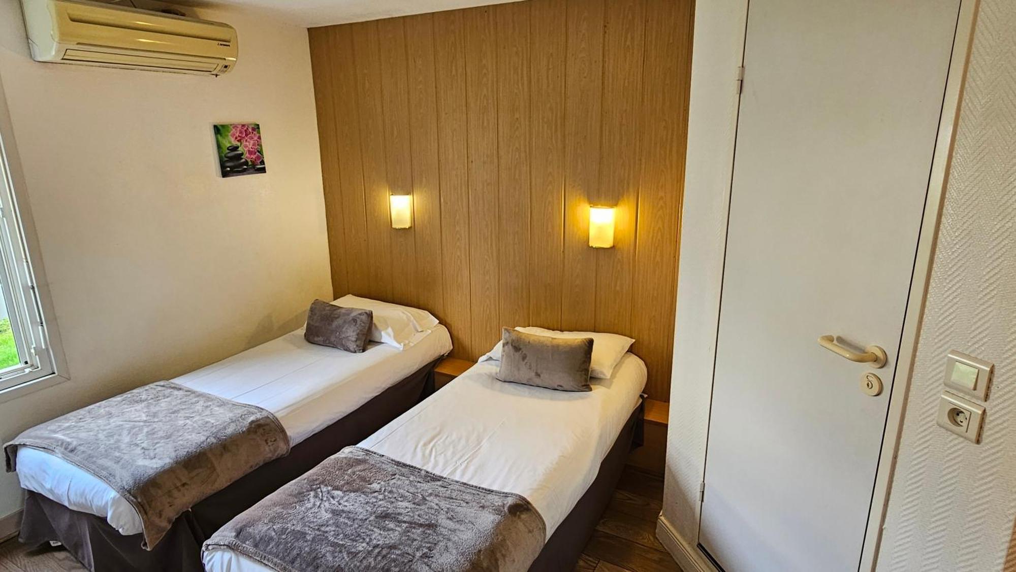 Brit Hotel Essentiel Pau Lescar Kültér fotó