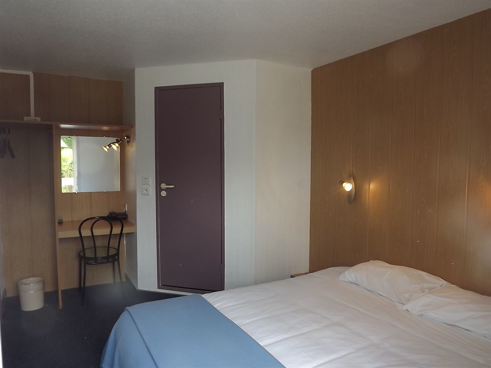 Brit Hotel Essentiel Pau Lescar Kültér fotó